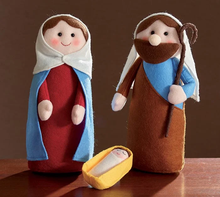 DECOR PLUSH HOLY FAMILY