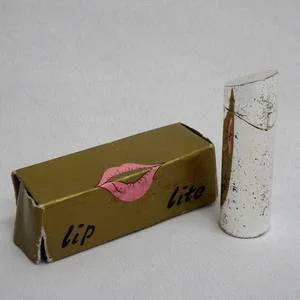Lipstick pocket lighter in box(8283A)