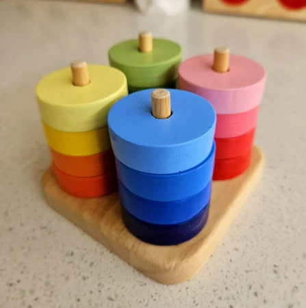Qtoys Montessori Stacking Discs