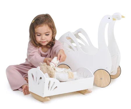 Tender Leaf Sweet Swan Doll Bed