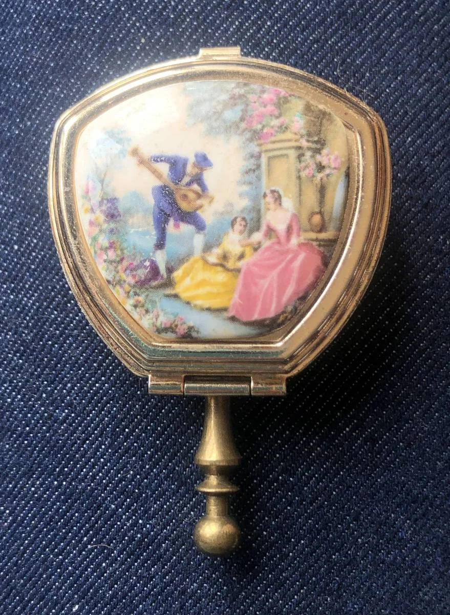Vintage Mid-Century Pocket Ashtray - Fragonard Courting Scene